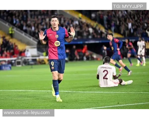 莱万恢复训练状态费兰积极合练克里斯滕森缺席今日训练情况分析